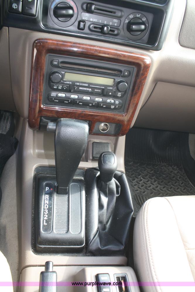 image for item F2869 2002 Honda Passport