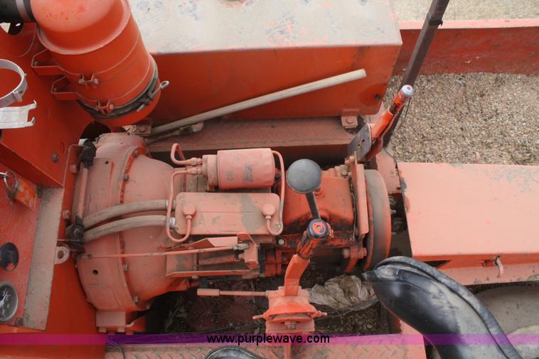 image for item F2998 1971 Ingram 9-2800 nine wheel pneumatic roller