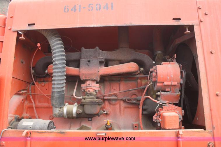 image for item F2998 1971 Ingram 9-2800 nine wheel pneumatic roller