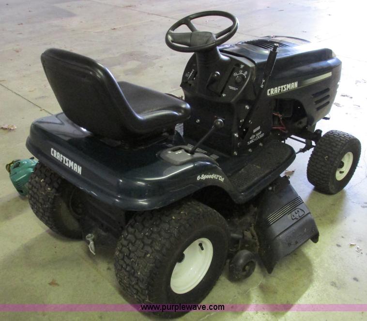 image for item F4702 Lawn and Garden equipment