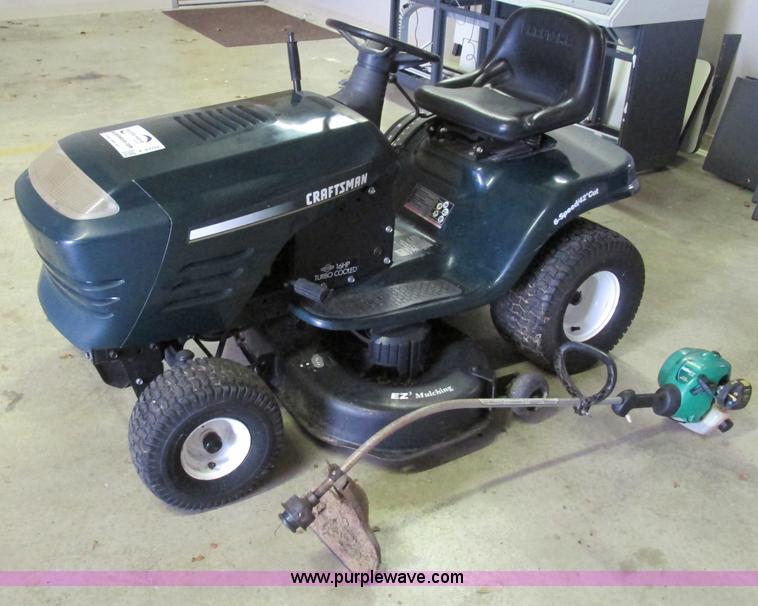 image for item F4702 Lawn and Garden equipment