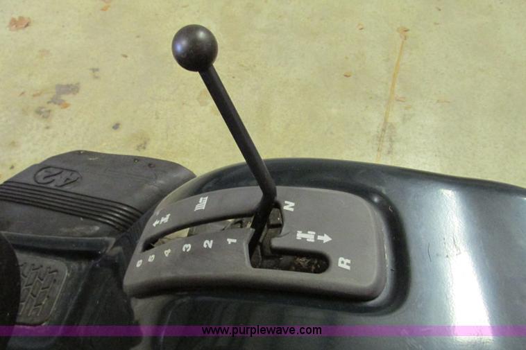 image for item F4702 Lawn and Garden equipment