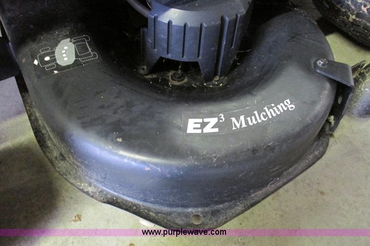 image for item F4702 Lawn and Garden equipment