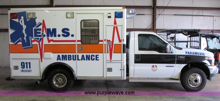 image for item F4704 2003 Ford F350 XL Super Duty ambulance