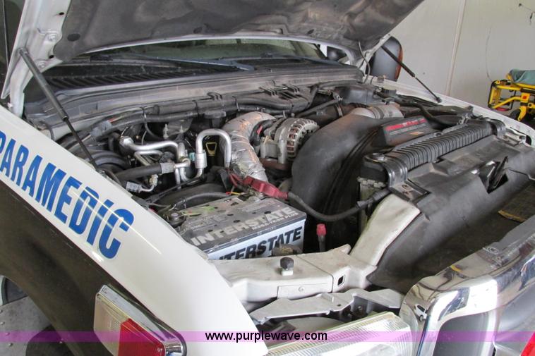 image for item F4704 2003 Ford F350 XL Super Duty ambulance