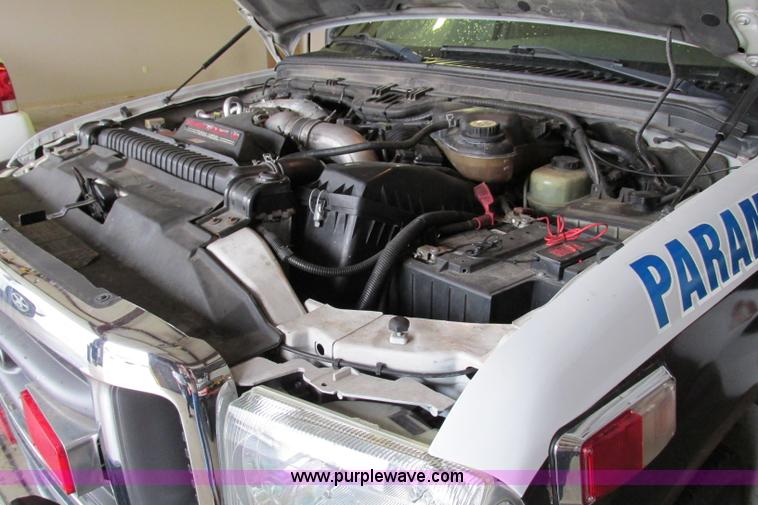 image for item F4704 2003 Ford F350 XL Super Duty ambulance