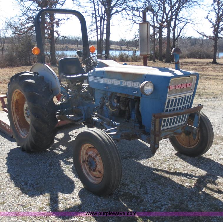 image for item F6591 Ford 3000 tractor