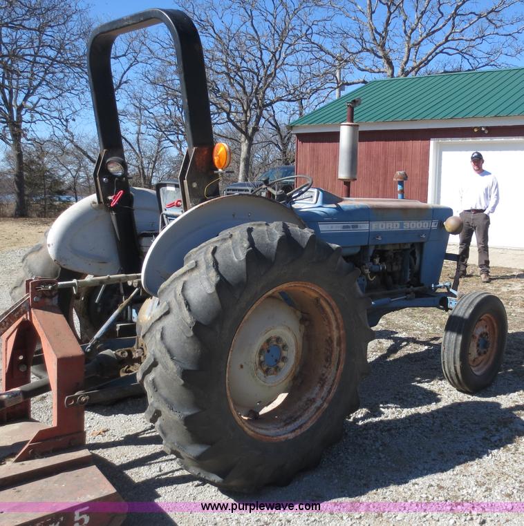 image for item F6591 Ford 3000 tractor