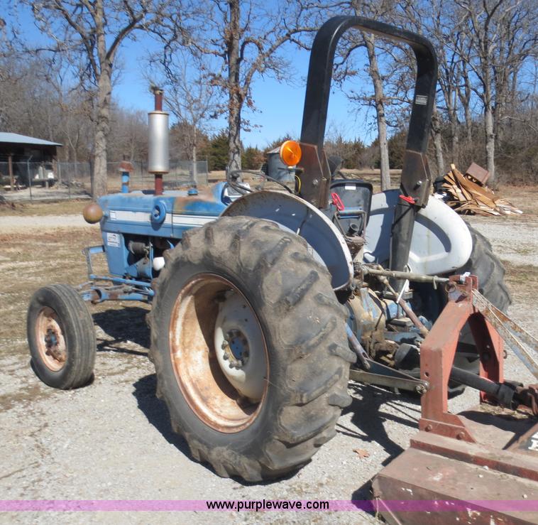 image for item F6591 Ford 3000 tractor