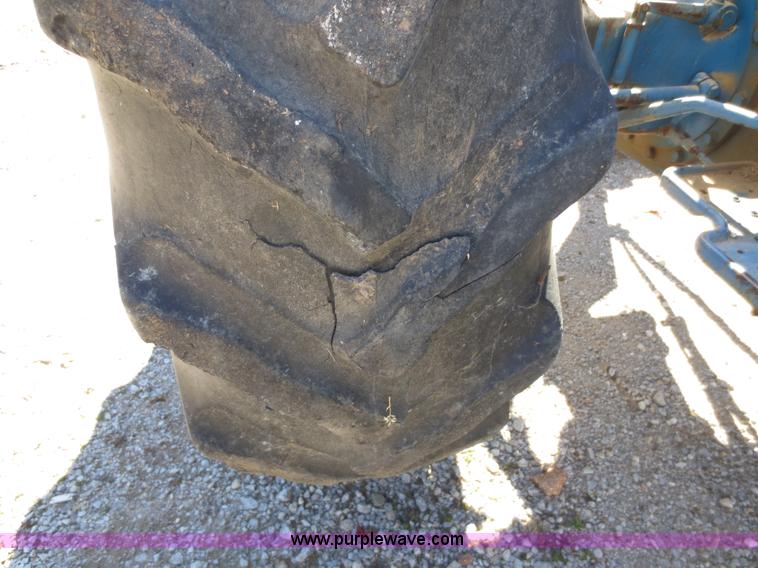 image for item F6591 Ford 3000 tractor