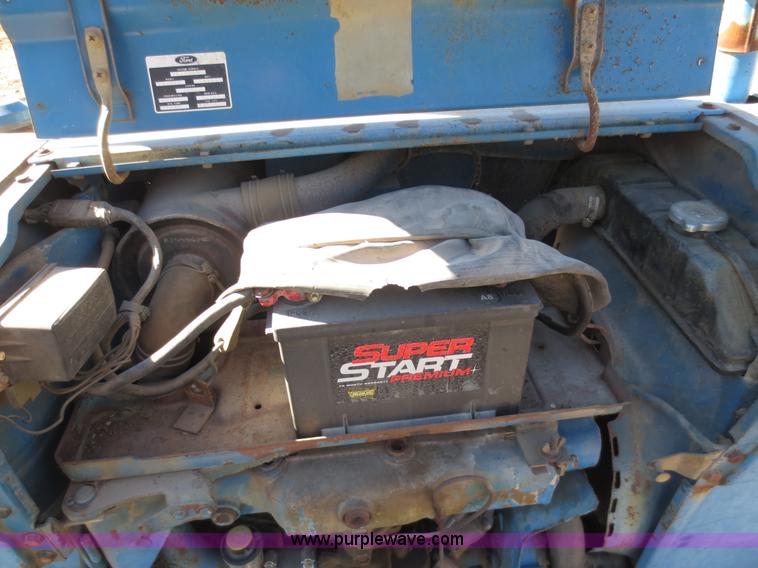 image for item F6591 Ford 3000 tractor