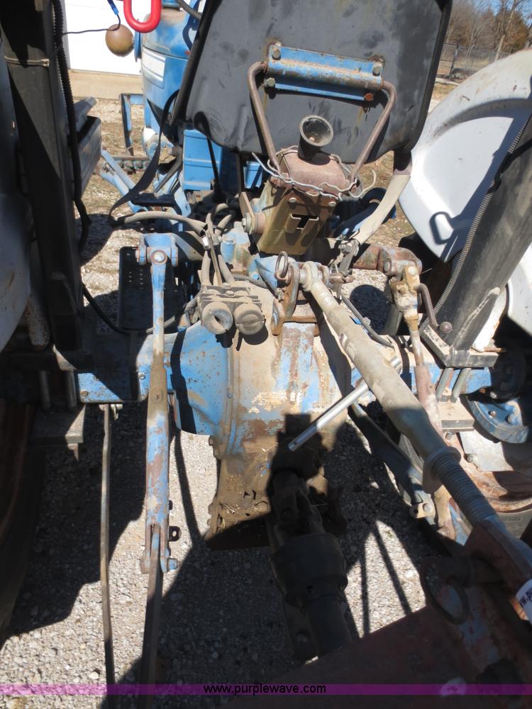 image for item F6591 Ford 3000 tractor