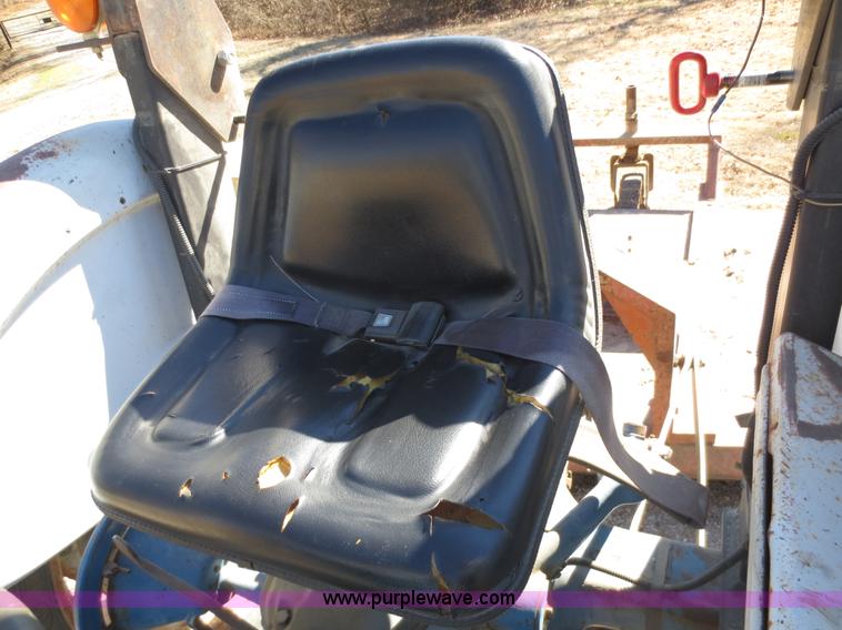 image for item F6591 Ford 3000 tractor