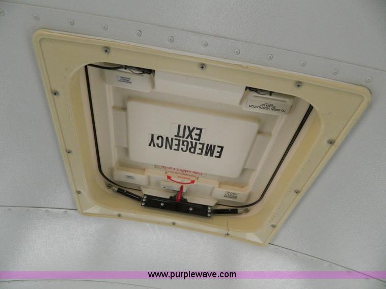 image for item G7678 2000 GMC school bus