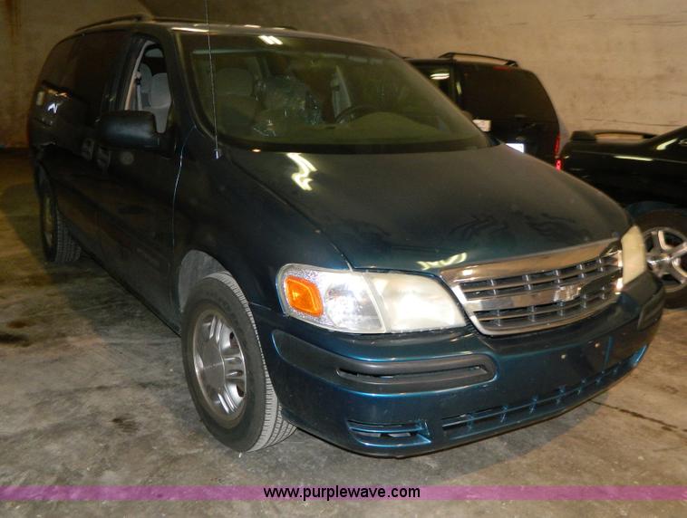 image for item G7681 2002 Chevrolet Venture van