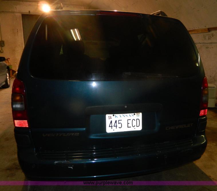 image for item G7681 2002 Chevrolet Venture van