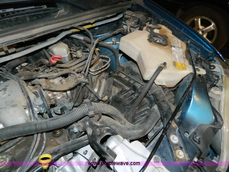 image for item G7681 2002 Chevrolet Venture van