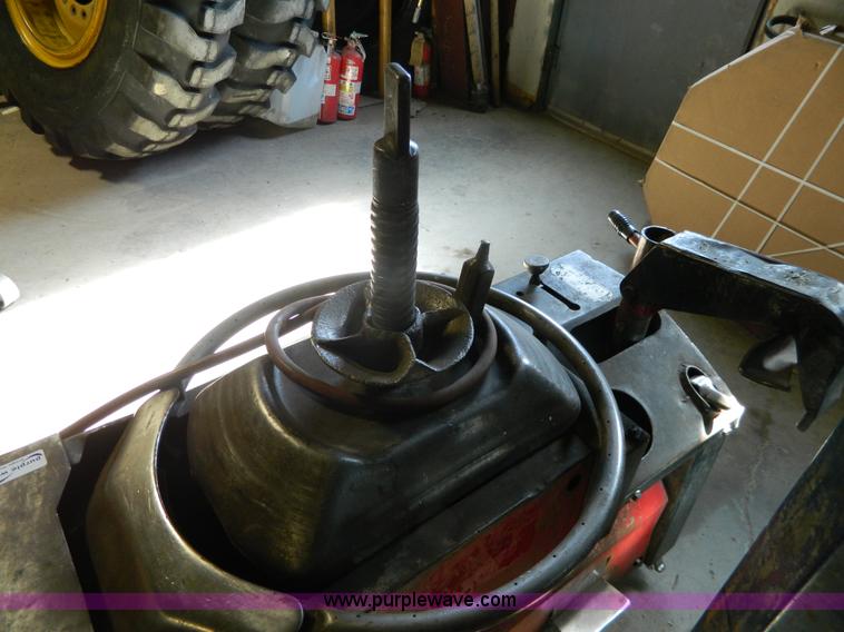 image for item S9229 Coats 20-20A tire changer