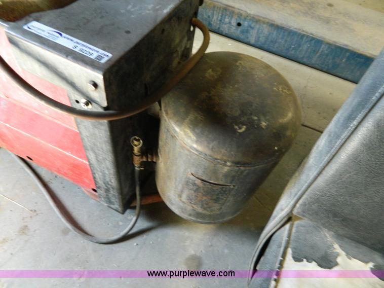 image for item S9229 Coats 20-20A tire changer