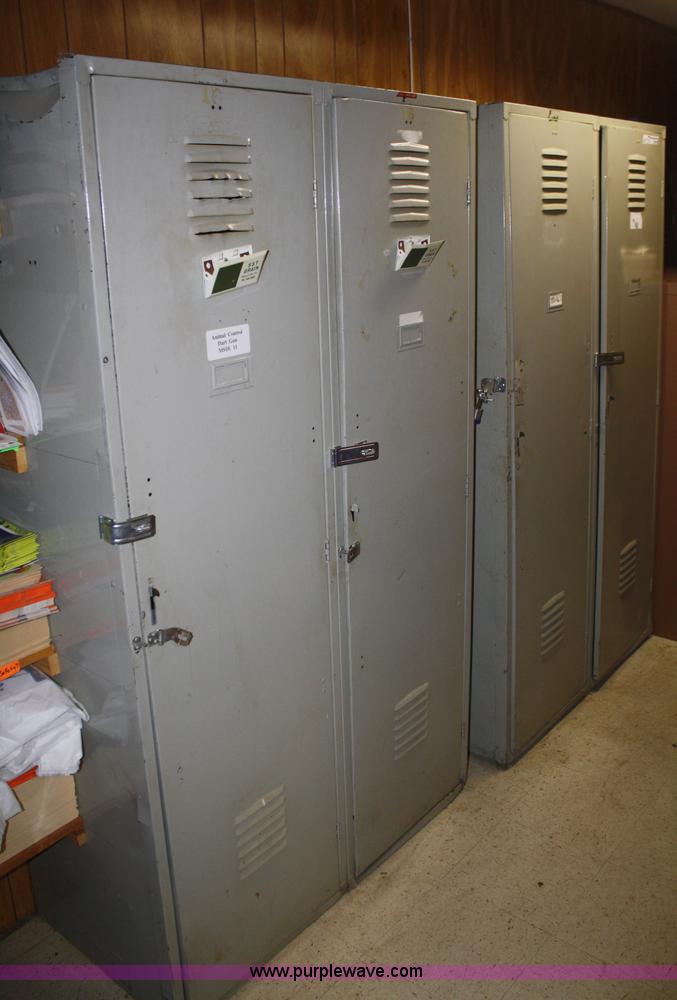 image for item S9906 (2) double lockers