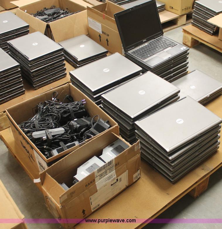 image for item V9014 (26) Dell Lattitude D630 laptop computers