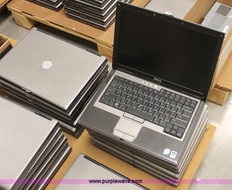 image for item V9014 (26) Dell Lattitude D630 laptop computers