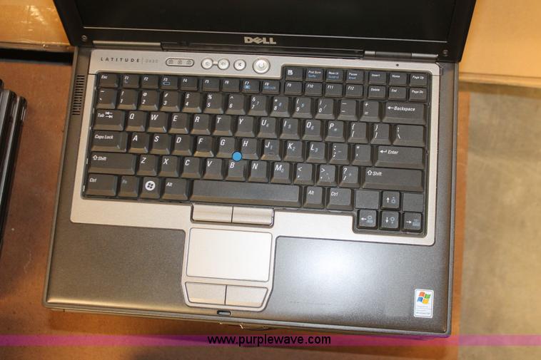 image for item V9015 (26) Dell Lattitude D630 laptop computers