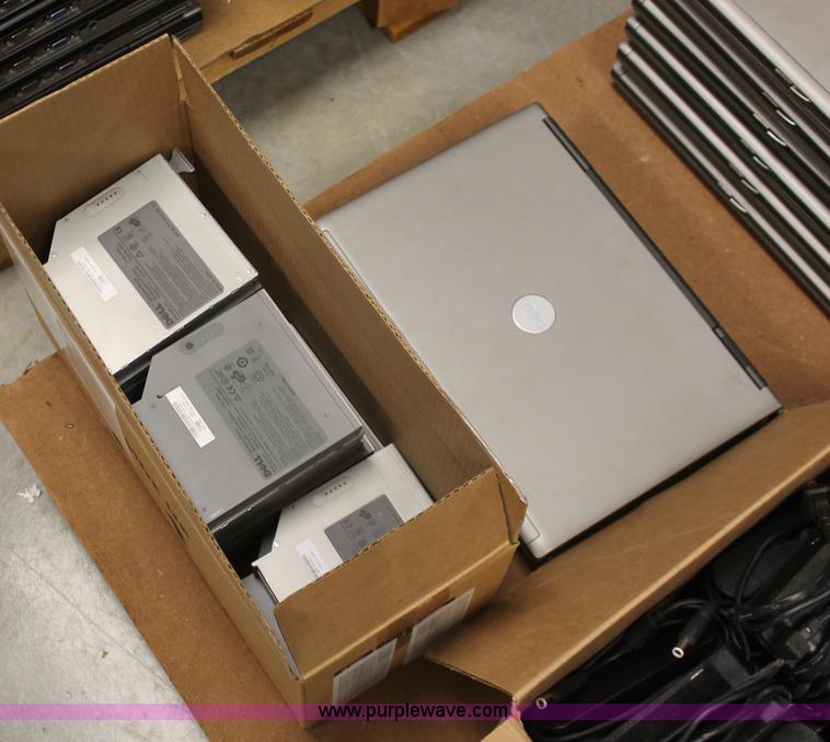 image for item V9015 (26) Dell Lattitude D630 laptop computers