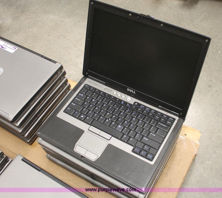 image for item V9016 (22) Dell Lattitude D620 laptop computers