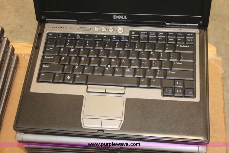 image for item V9016 (22) Dell Lattitude D620 laptop computers