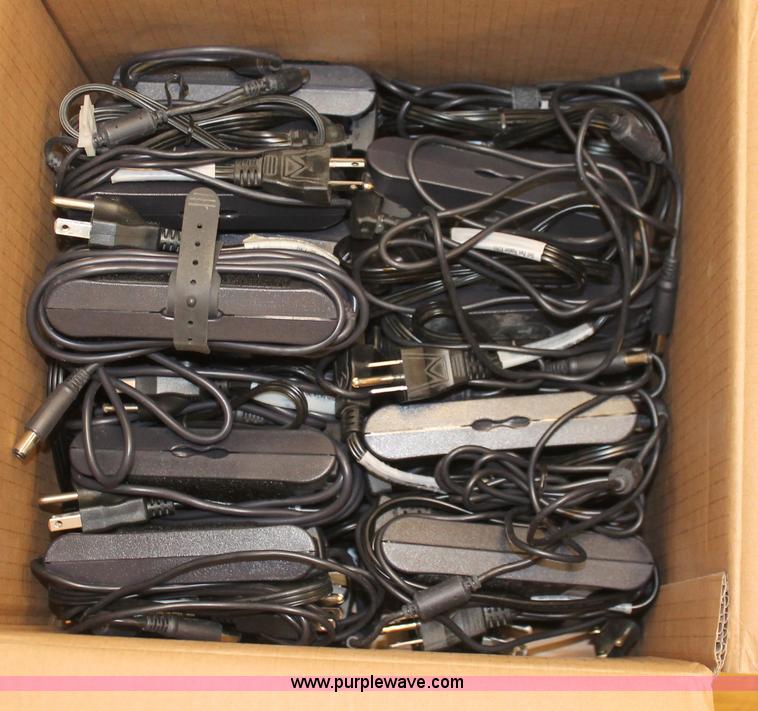 image for item V9016 (22) Dell Lattitude D620 laptop computers