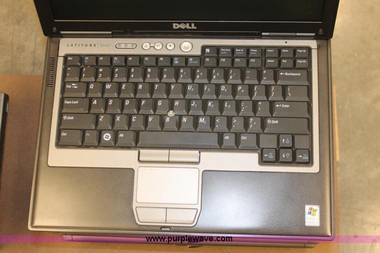 image for item V9017 (27) Dell Lattitude D630 laptop computers