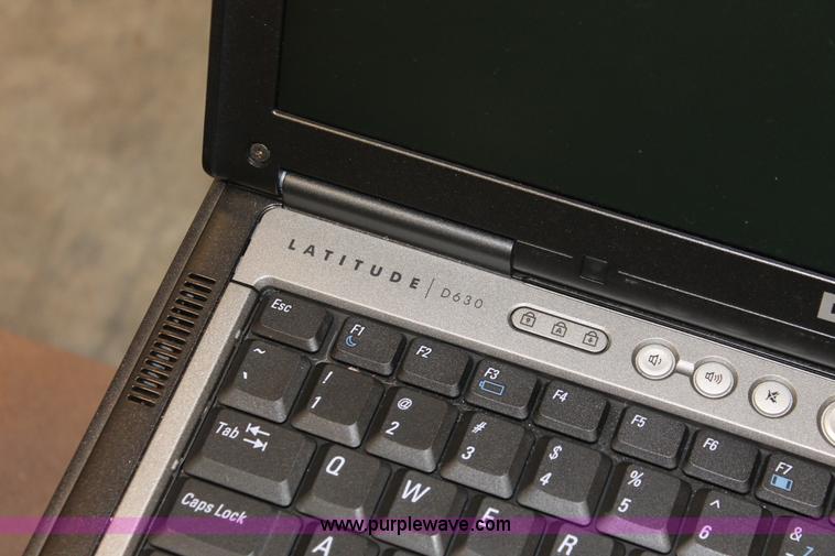 image for item V9017 (27) Dell Lattitude D630 laptop computers