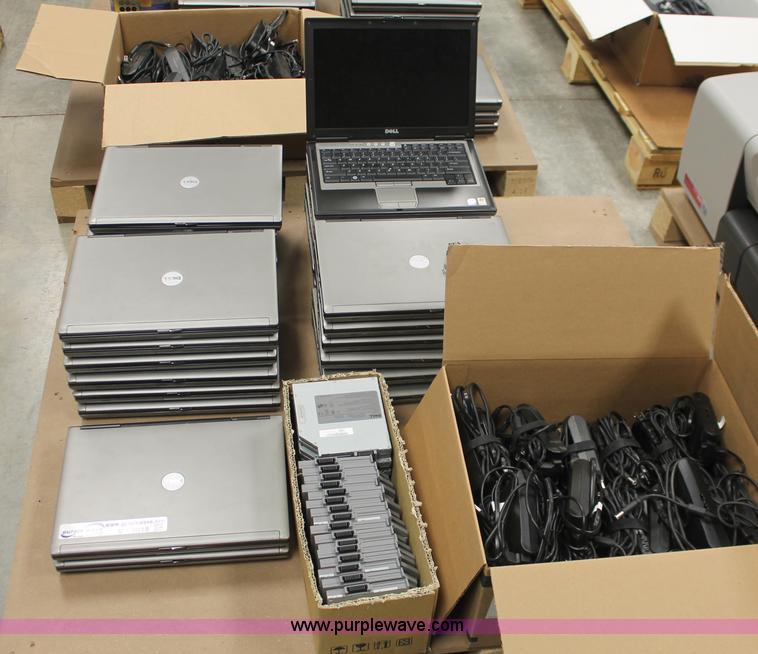 image for item V9018 (26) Dell Lattitude D630 laptop computers