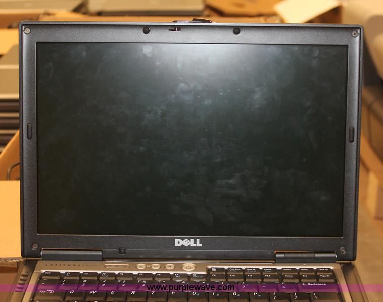 image for item V9019 (26) Dell Lattitude D630 laptop computers