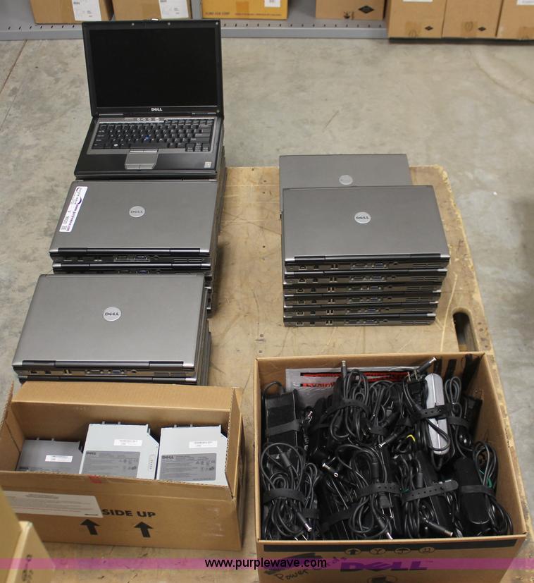 image for item V9020 (26) Dell Lattitude D630 laptop computers