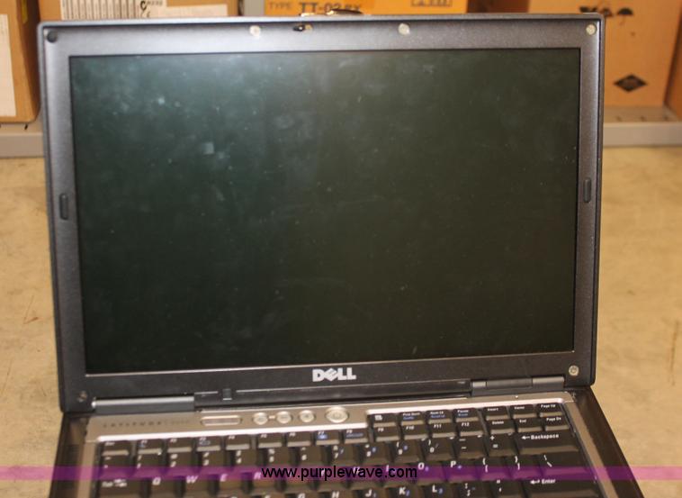 image for item V9020 (26) Dell Lattitude D630 laptop computers