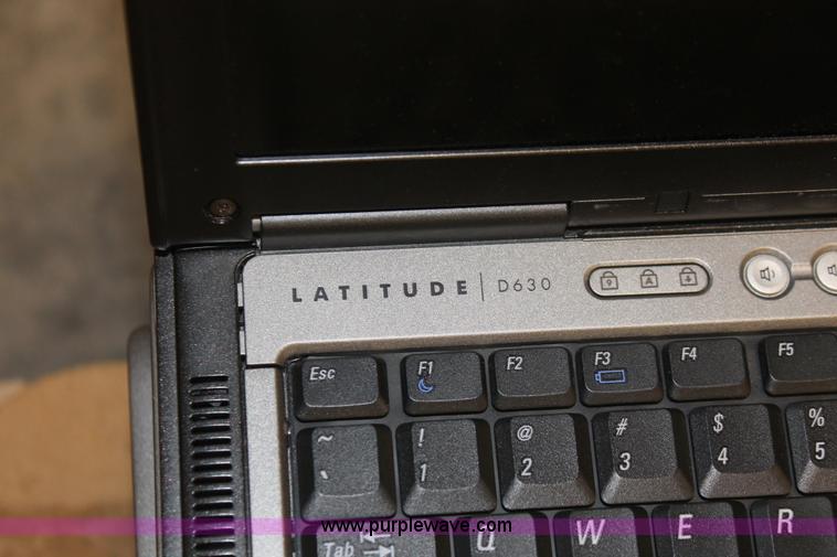 image for item V9020 (26) Dell Lattitude D630 laptop computers