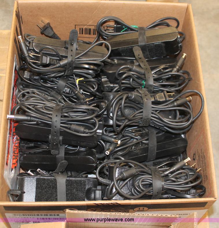 image for item V9020 (26) Dell Lattitude D630 laptop computers