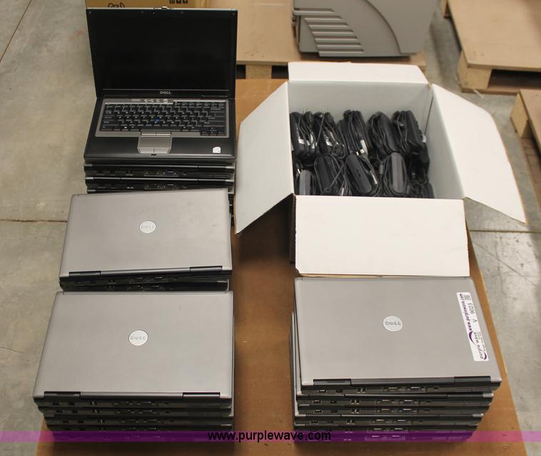 image for item V9023 (22) Dell Lattitude D620 laptop computers