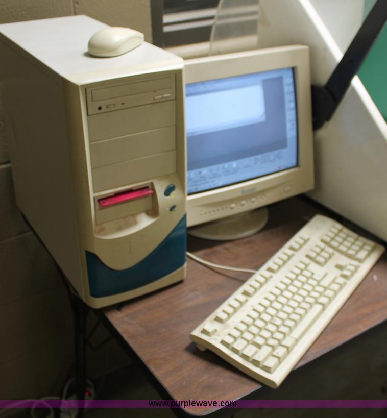 image for item V9053 1996 Denford Novamill CNC bench mill