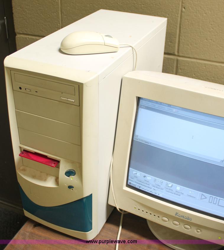 image for item V9053 1996 Denford Novamill CNC bench mill