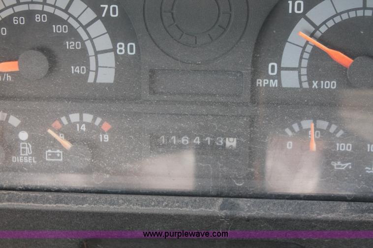 image for item V9054 1994 Blue Bird TC2000 school bus