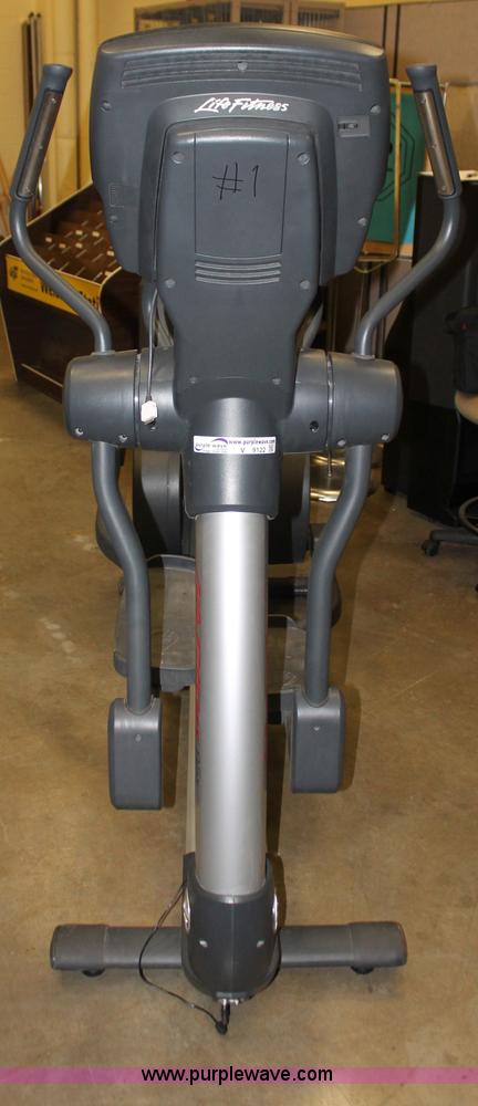 image for item V9121 Life Fitness 95X elliptical cross trainer