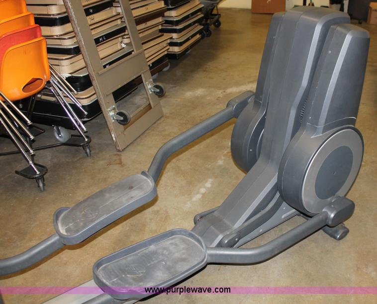 image for item V9122 Life Fitness 95X elliptical cross trainer