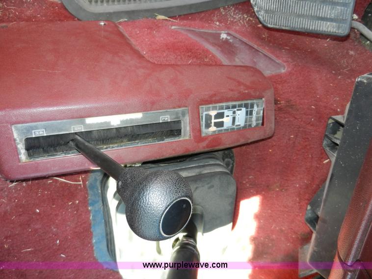 image for item A3918 1992 Chevrolet Cheyenne 1500 pickup truck