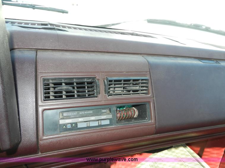 image for item A3918 1992 Chevrolet Cheyenne 1500 pickup truck