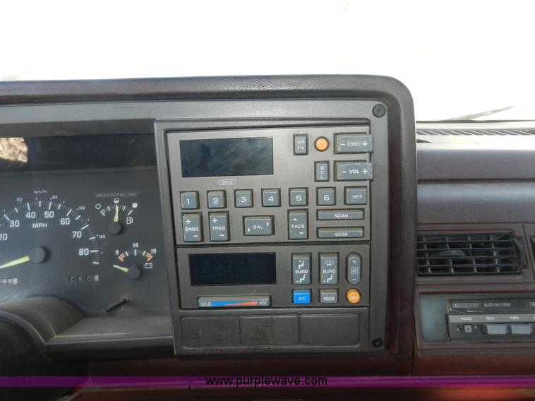 image for item A3918 1992 Chevrolet Cheyenne 1500 pickup truck