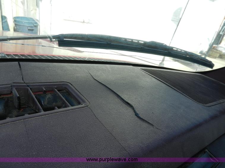 image for item A3918 1992 Chevrolet Cheyenne 1500 pickup truck