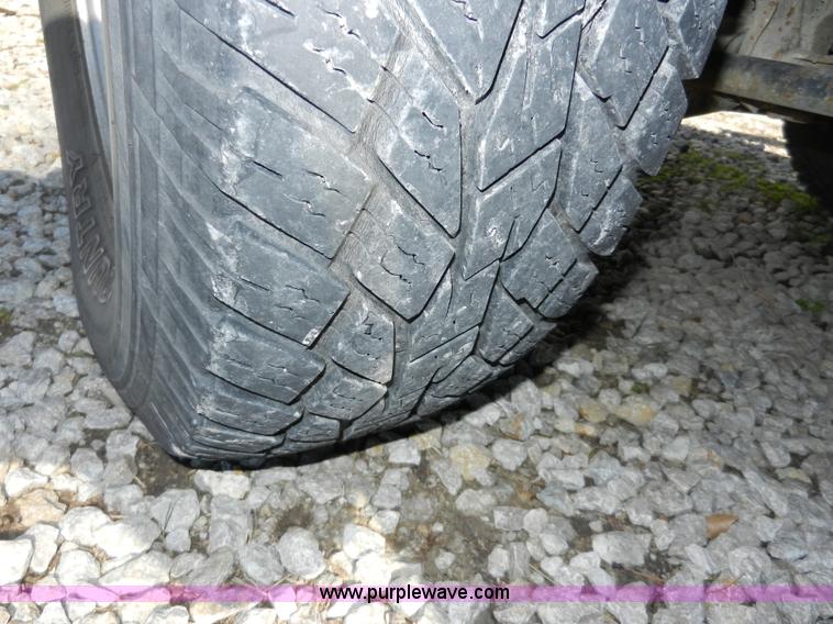 image for item A3918 1992 Chevrolet Cheyenne 1500 pickup truck